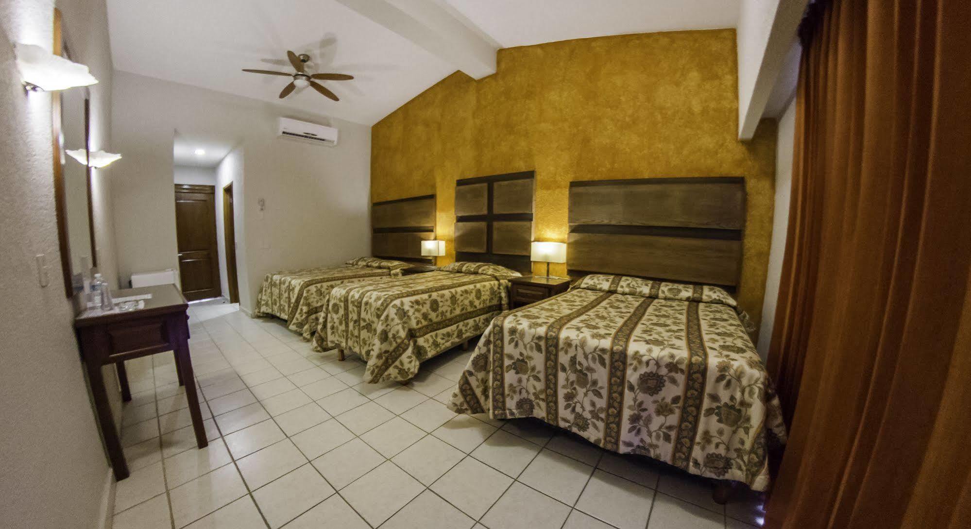 Hotel Playa Del Sol Los Barriles Extérieur photo